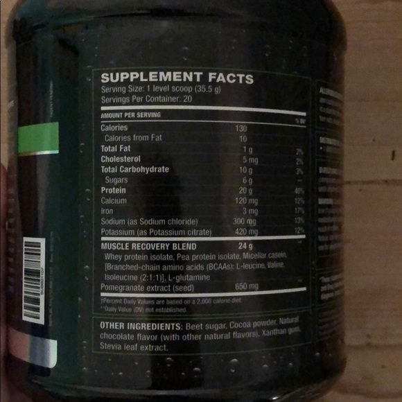 Beachbody Recover Chocolate - Picture 3 of 4